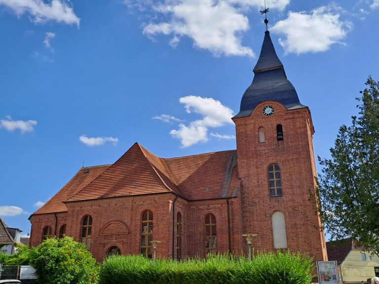 Außenansicht der Stadtkirche in Stavenhagen